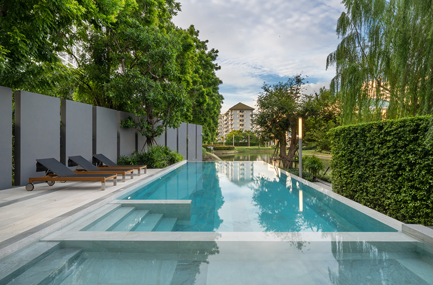 House with Shared Pool in Srinakarin 